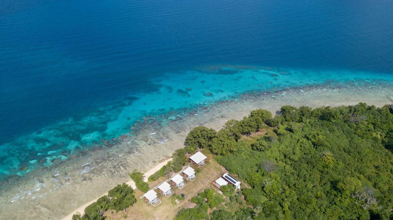 Aore Breeze Luganville Buitenkant foto
