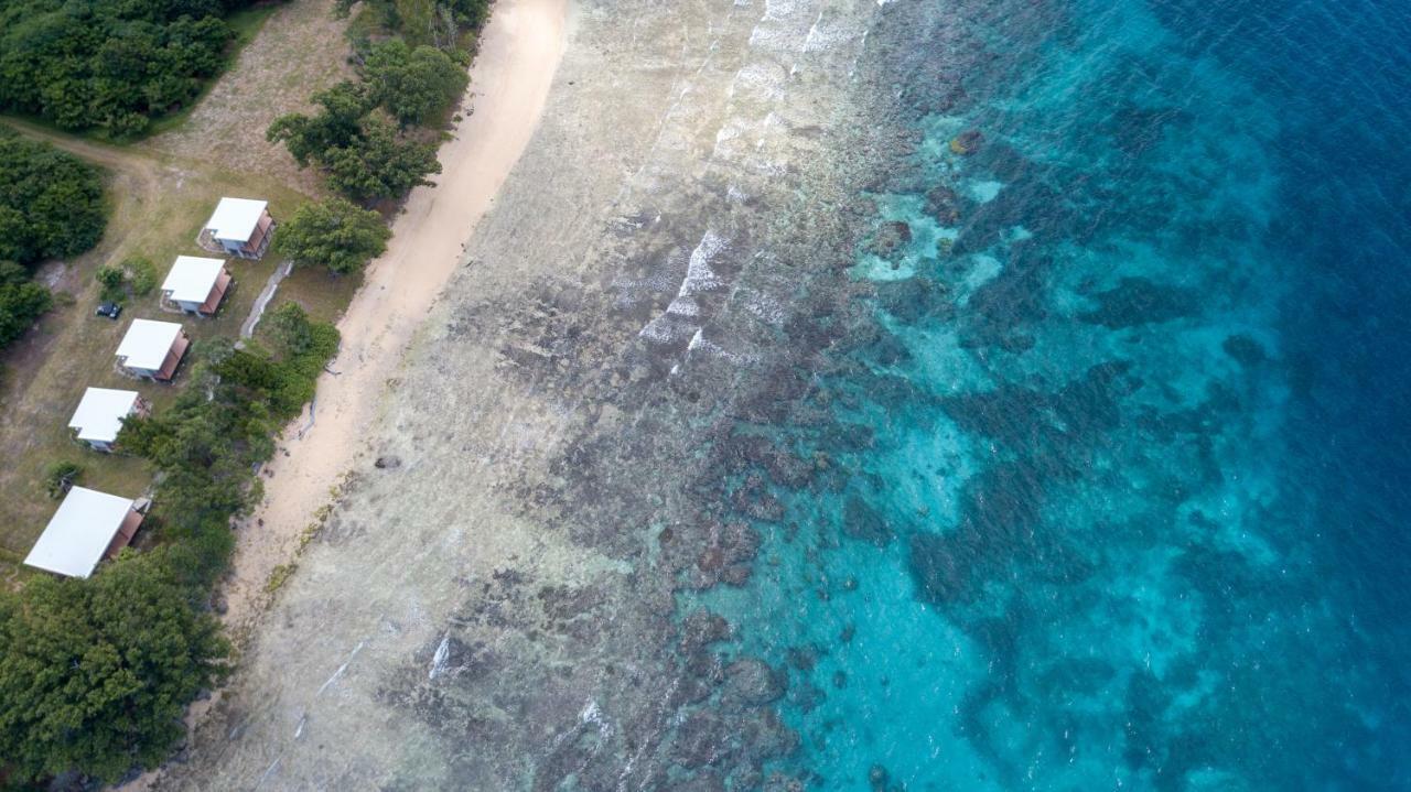 Aore Breeze Luganville Buitenkant foto