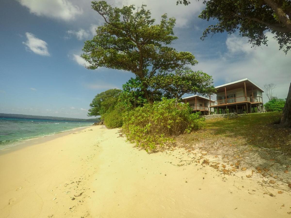 Aore Breeze Luganville Buitenkant foto
